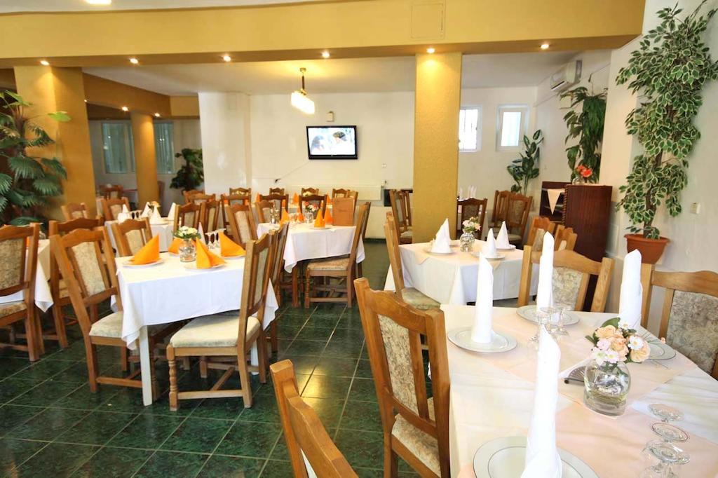 Hotel Dynes Eforie Nord Εξωτερικό φωτογραφία