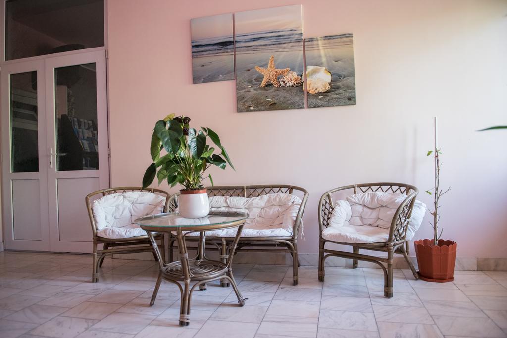 Hotel Dynes Eforie Nord Εξωτερικό φωτογραφία