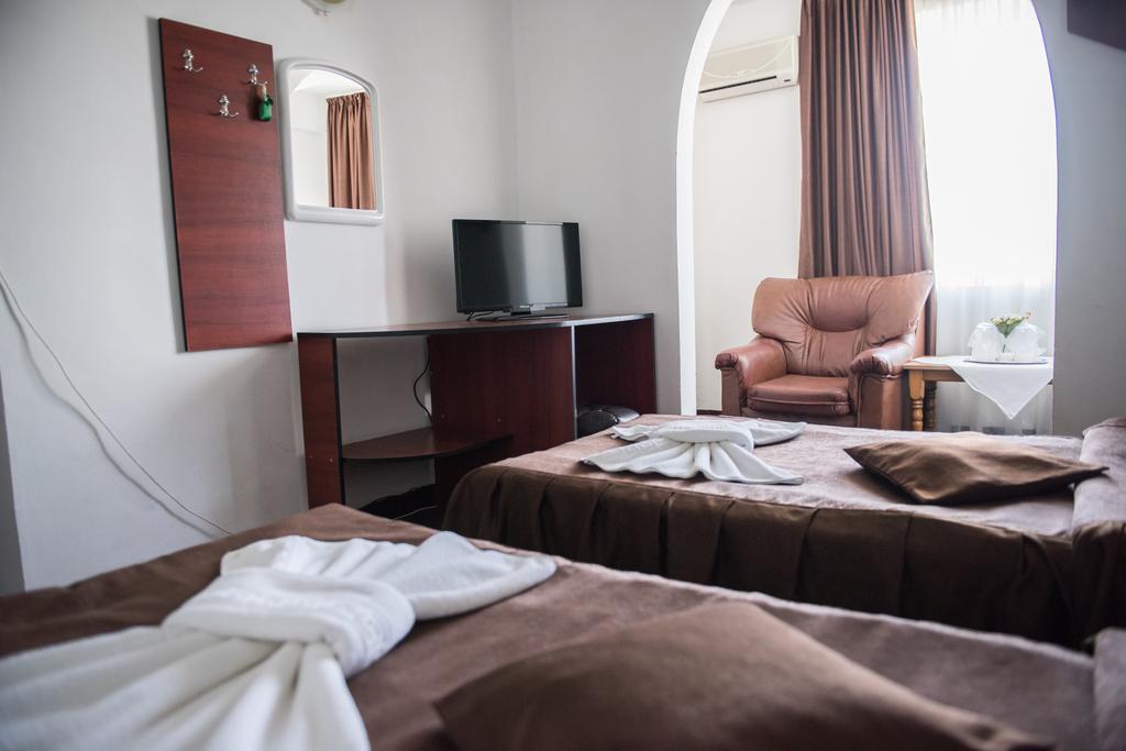 Hotel Dynes Eforie Nord Εξωτερικό φωτογραφία