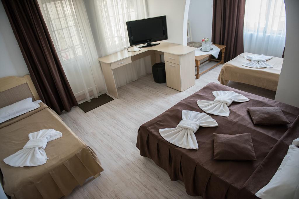 Hotel Dynes Eforie Nord Εξωτερικό φωτογραφία
