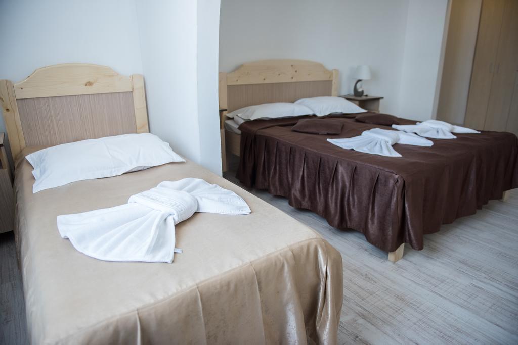 Hotel Dynes Eforie Nord Εξωτερικό φωτογραφία