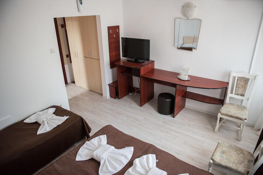 Hotel Dynes Eforie Nord Εξωτερικό φωτογραφία
